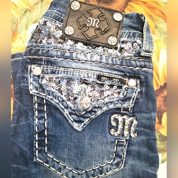 Miss Me Jeans - Picture 2 of 3